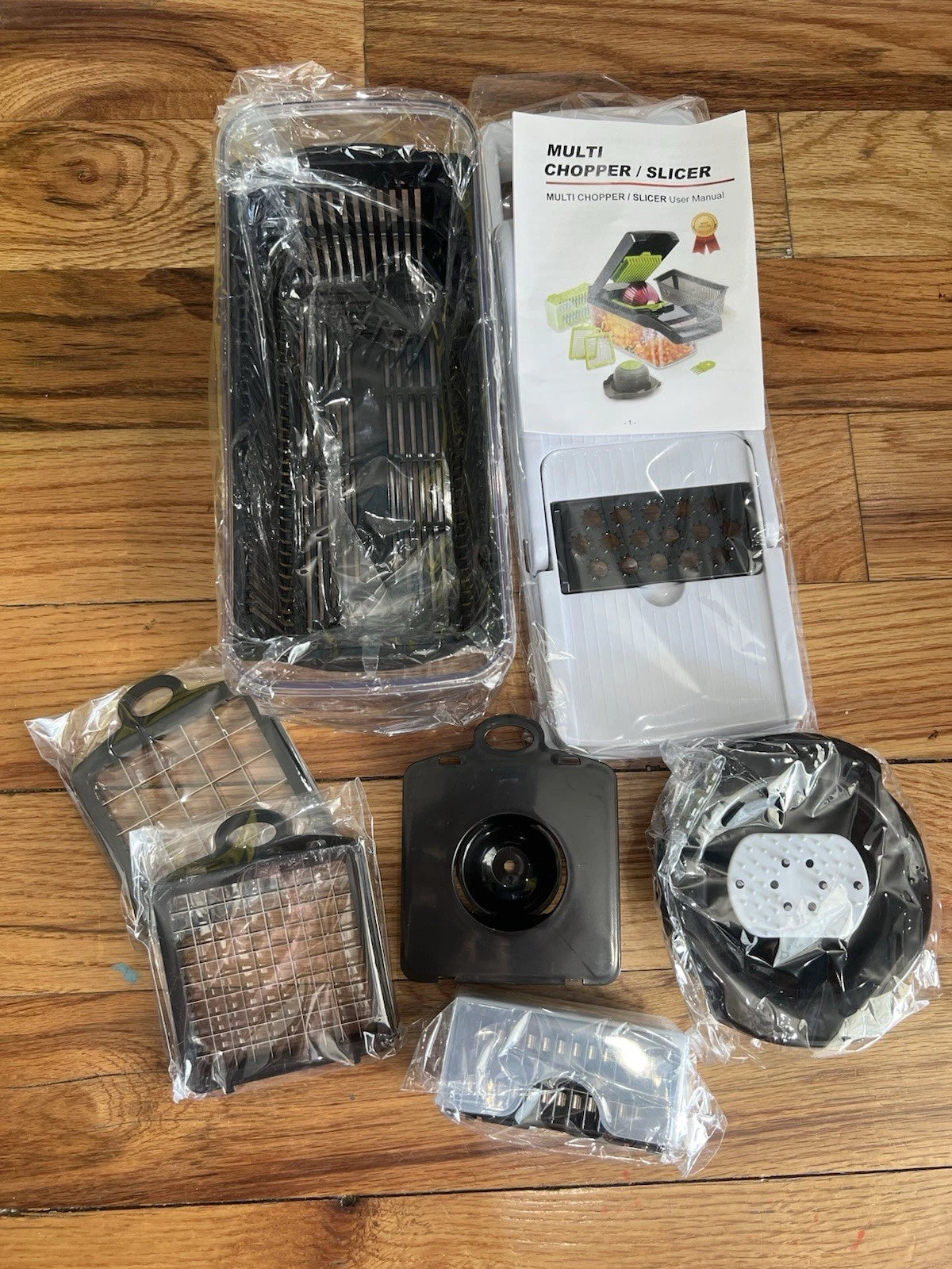 Multi Functional Push Function Vegetable Chopper Slicer Dice Shred Slice 8-Piece